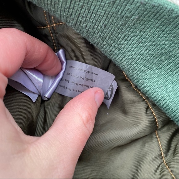 Alpha Industries Bomber Jacket XL Green - Picture 11 of 11